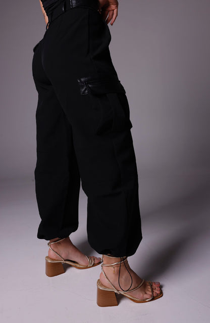 Calça Indonésia